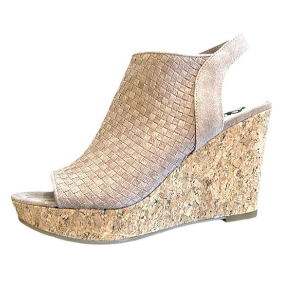 NEW Fergalicious Rasta Nude Wedges - Picture 1 of 9